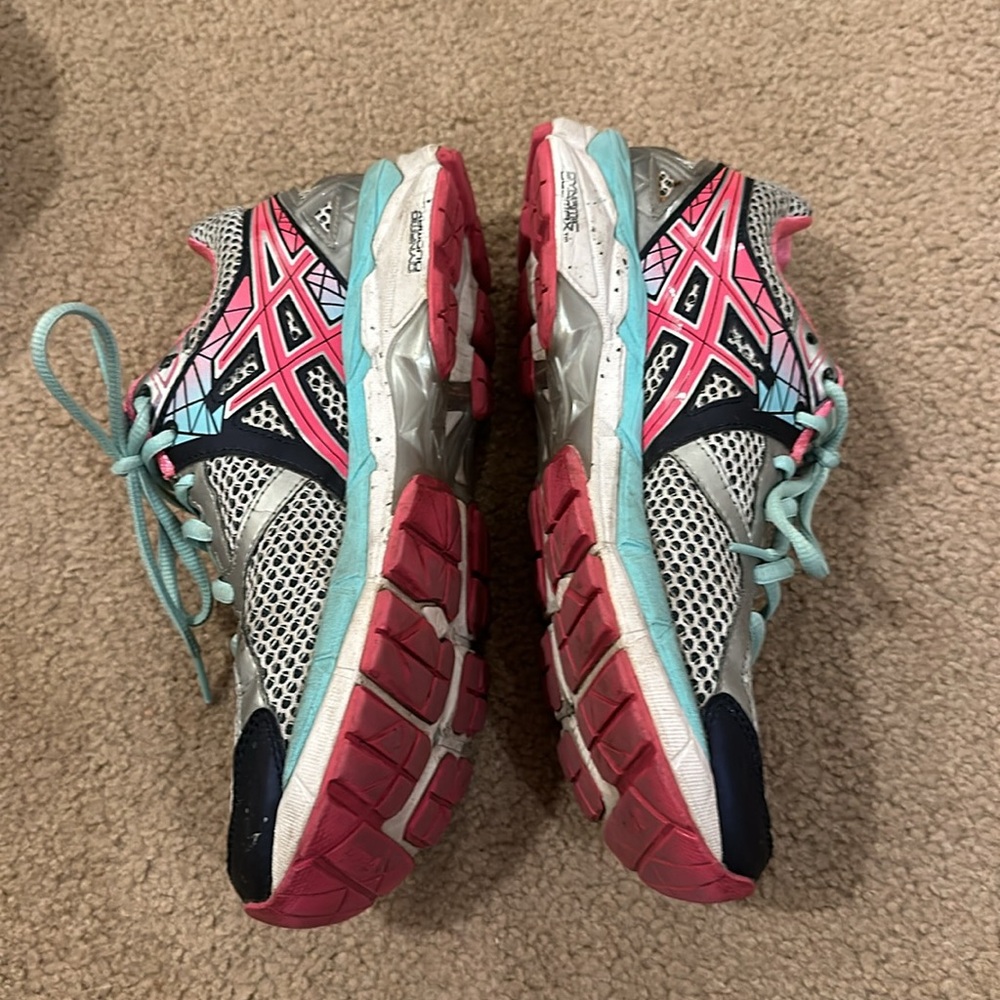 ASICS GT 2000 - Picture 3 of 3